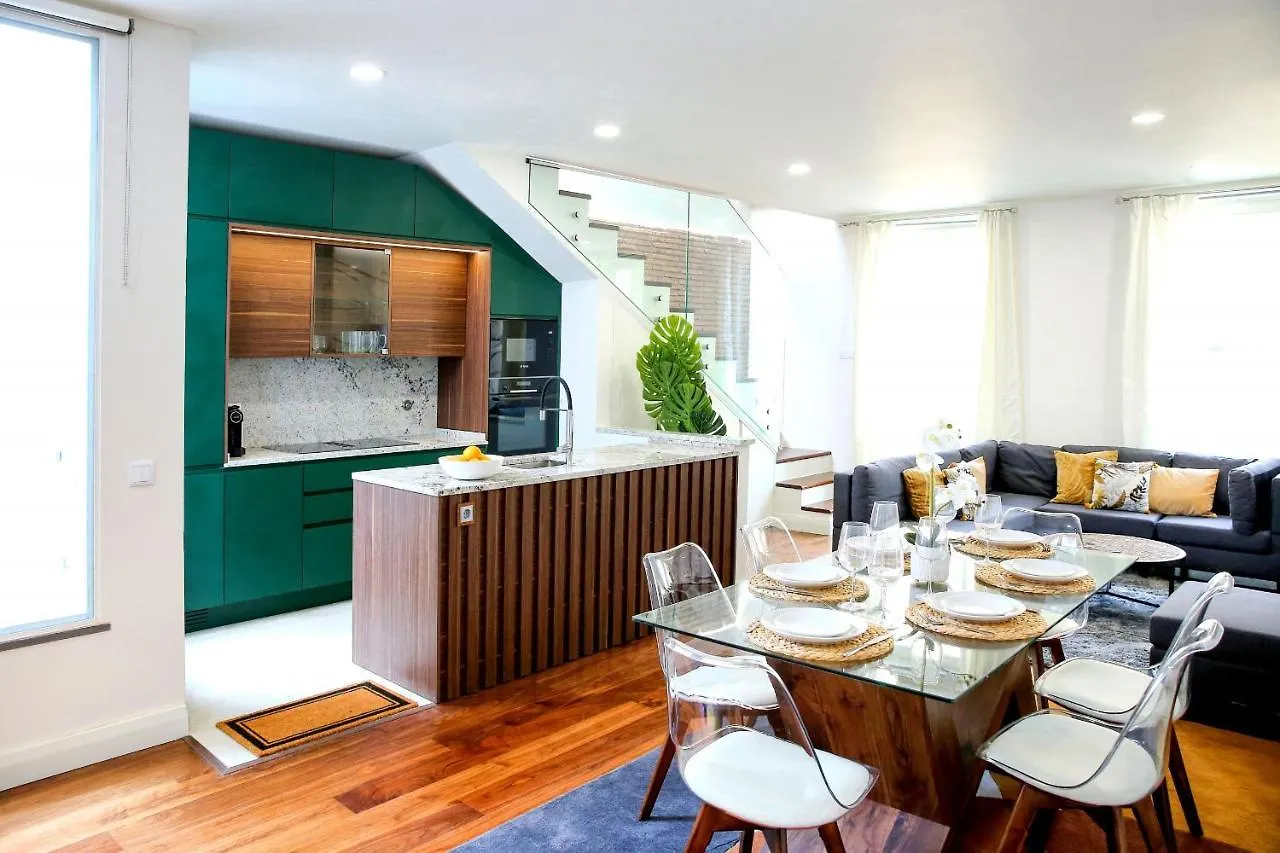 Green & Gorgeous - 3 Bedroom Getaway In The Heart Faro 0*,